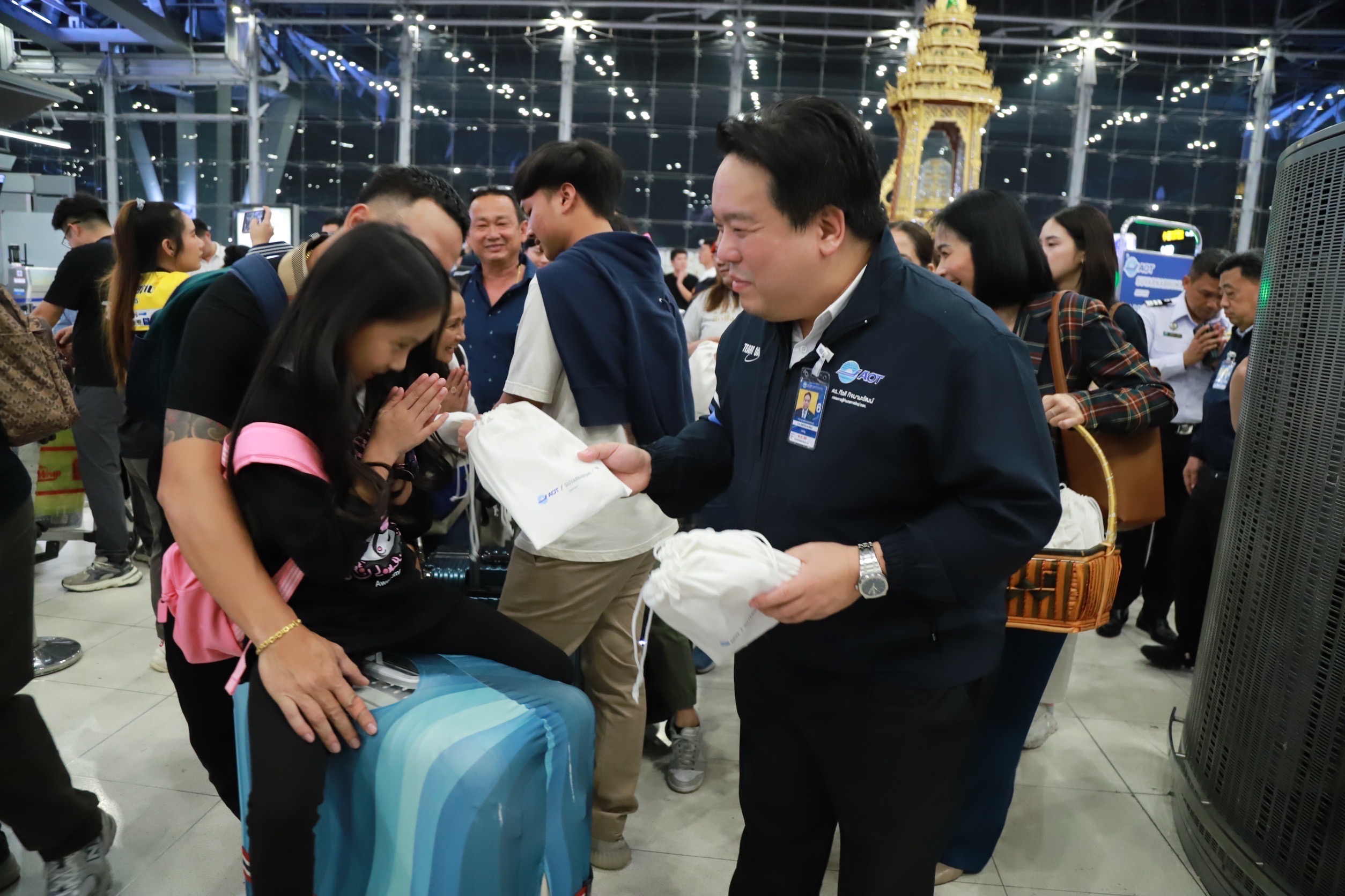 กรรมการผู้อำนวยการใหญ่ AOT ลงพื้นที่ท่าอากาศยานสุวรรณภูมิตรวจเยี่ยมความพร้อมรองรับผู้โดยสารช่วงเทศกาลปีใหม่