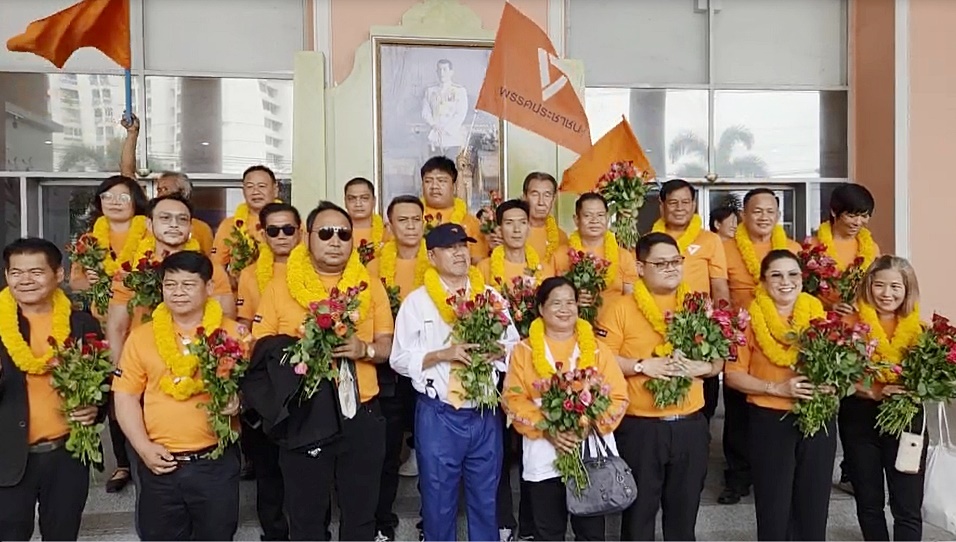 ดร.อานนนม์  เหมือนทัพ นำทีมเทศบาลพันธ์ใหม่ลงชิงชัยนายกเทศมนตรีเมืองลัดหลวงและสมาชิกสภาฯ